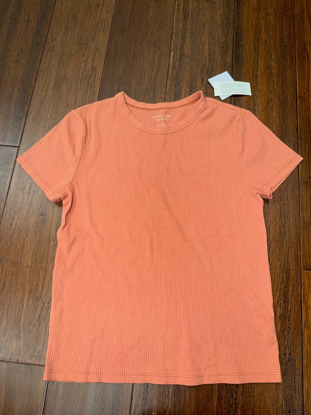 American Eagle Outfitters ribbed crewneck short-sleeve t-shirt L Large